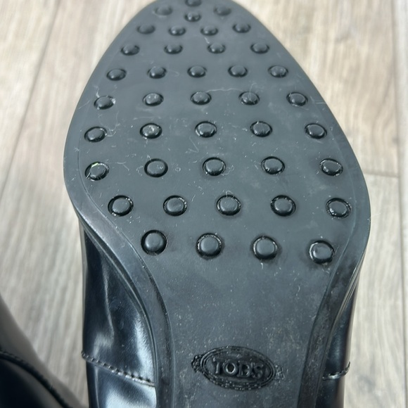 Tod’s semi-glossy leather black pull on booties 40.5 - Picture 10 of 10